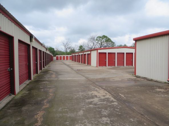 2401 W Grand Ave, Chickasha, OK 73018